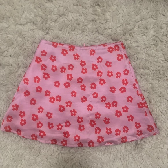 Olton Mini Skirt Pink - Picture 4 of 4